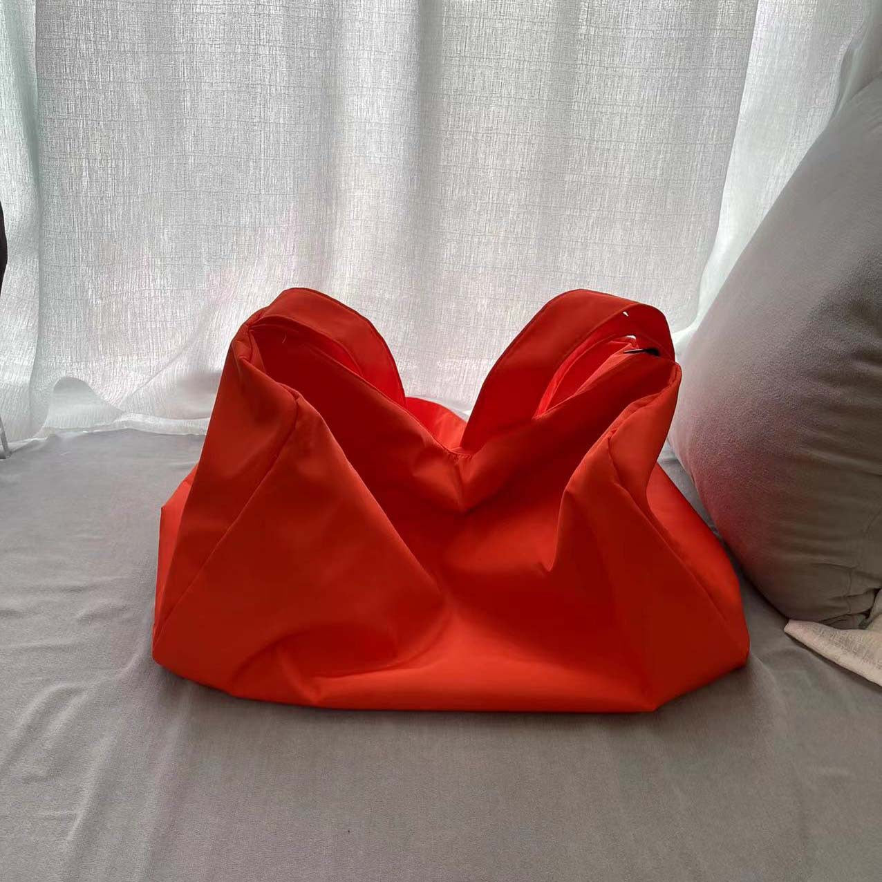 Kiga Horizon Red Duffle